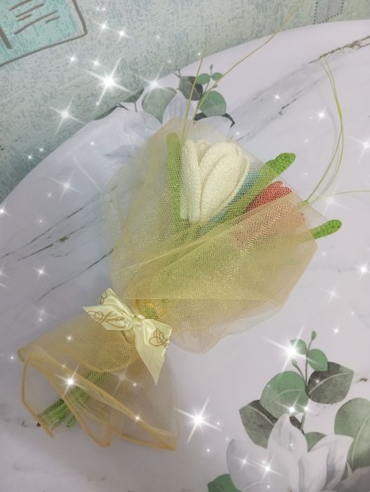 Цветы вязаные Крокусы