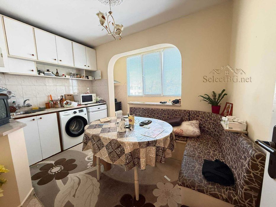 Продава се Тристаен апартамент в Велико Търново, Зона Б - 65 кв.м за 1324 €/кв.м - Снимка #2