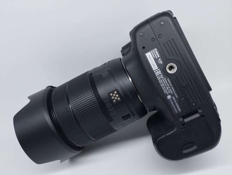 Canon EOS 80D Kit, yaxshi holatda