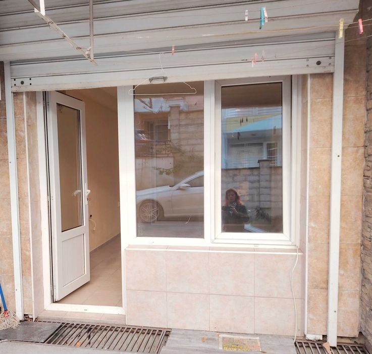 Дава се под наем Едностаен апартамент в Варна, Колхозен пазар - 25 кв.м за 198.9 € - Снимка #2