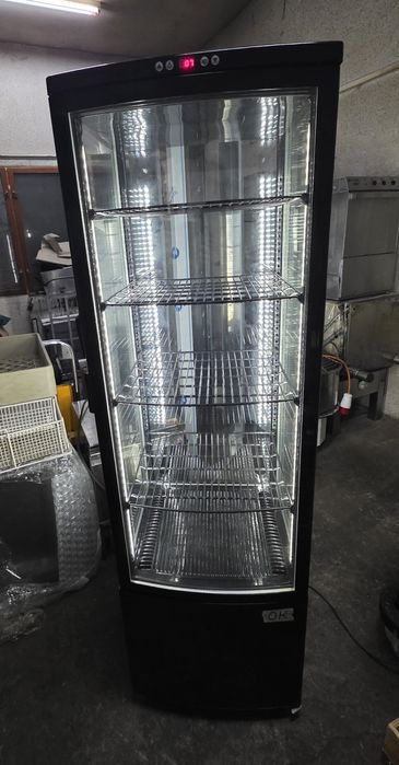 Сладкарска хладилна витрина с LED осветление