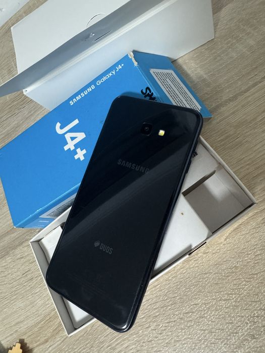 Vand Samsung J4+