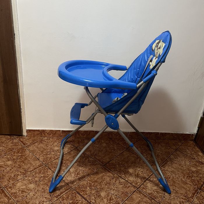 Scaun Bebelus pentru masa
