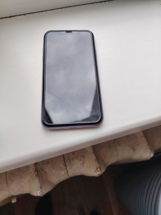 Смартфон IPhone 11
