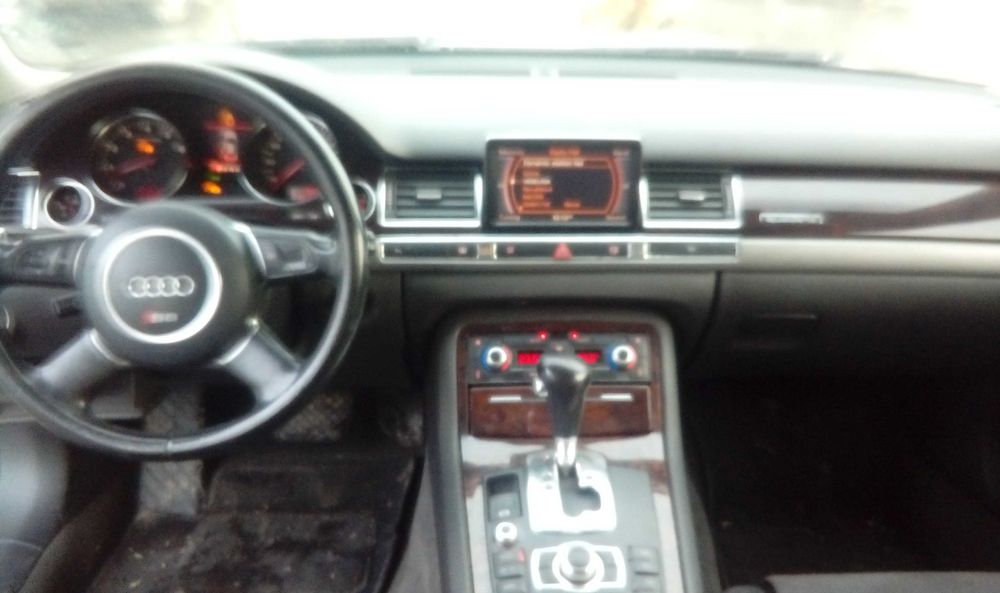 На Части Audi A8 D3 3.7 бензин и 3.0tdi