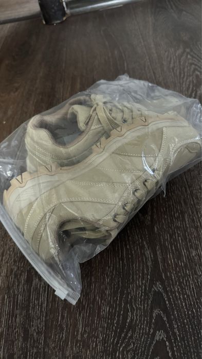 Продам кросовки