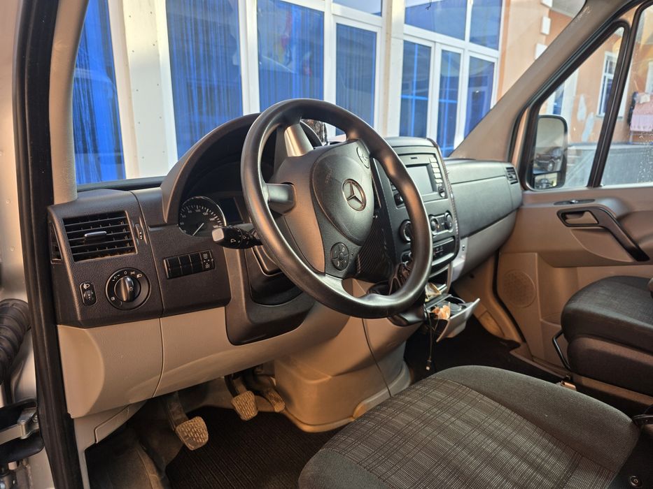 Mersedes benz holati ideal