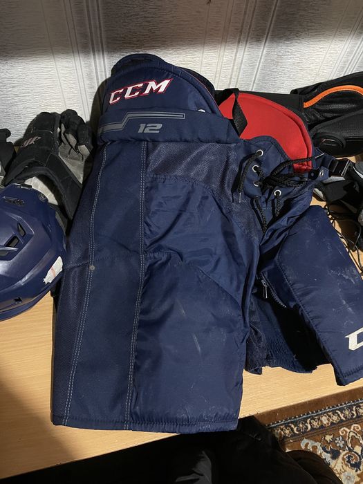Продам хоккейную форму, по частям