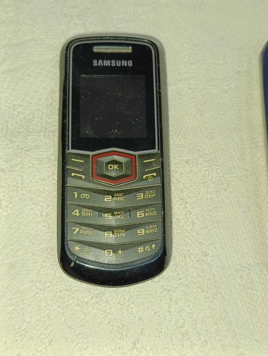 Телефоны Samsung на запчасти, 2 шт.