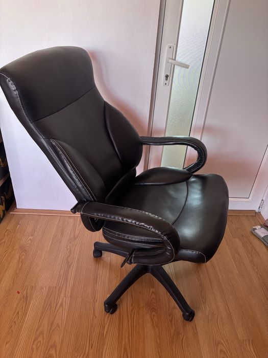 Scaun birou in stare buna