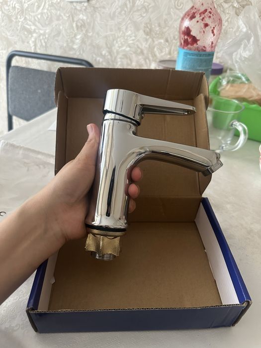 Смеситель для раковины и кухни