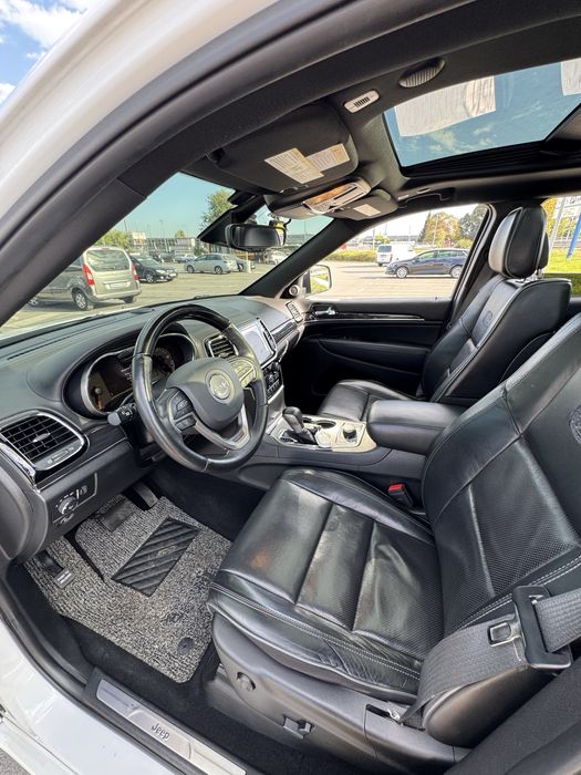 Jeep Grand Cherokee OVERLAND 3.6