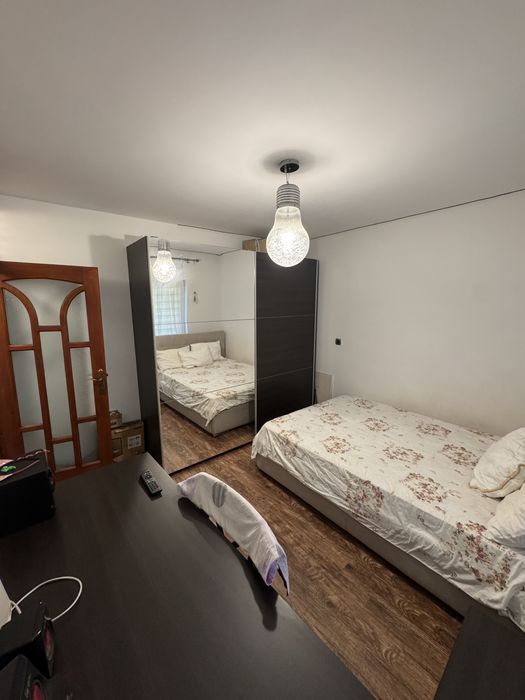 Apartament cu 3 camere Tandarei central