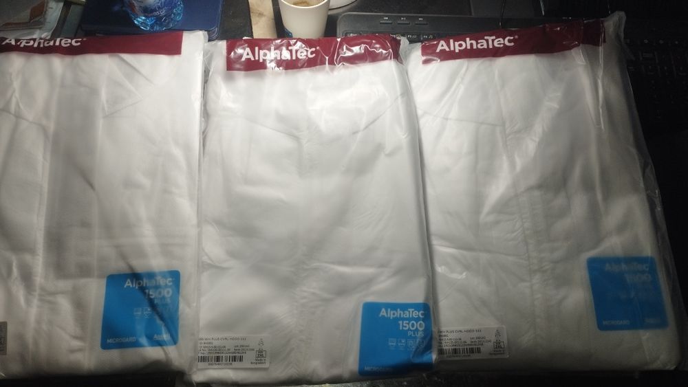 Combinezoane protecție/8 lei