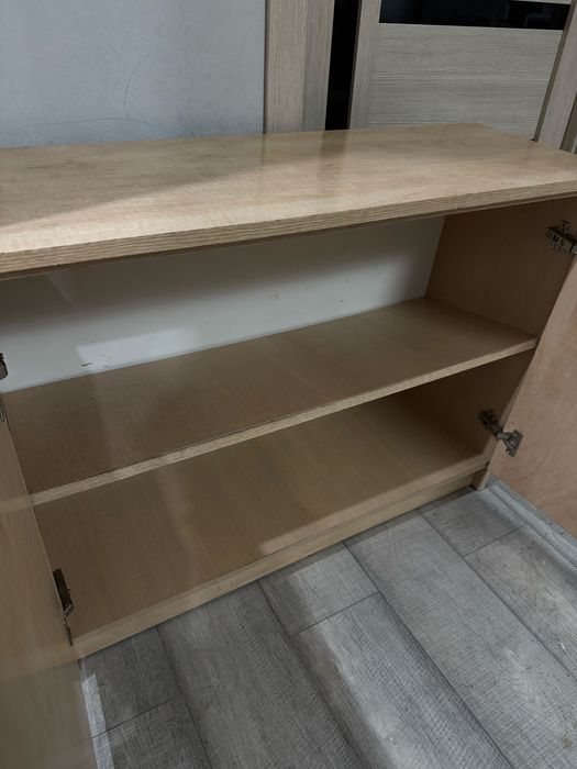 В продаже обувница,хорошее состояние