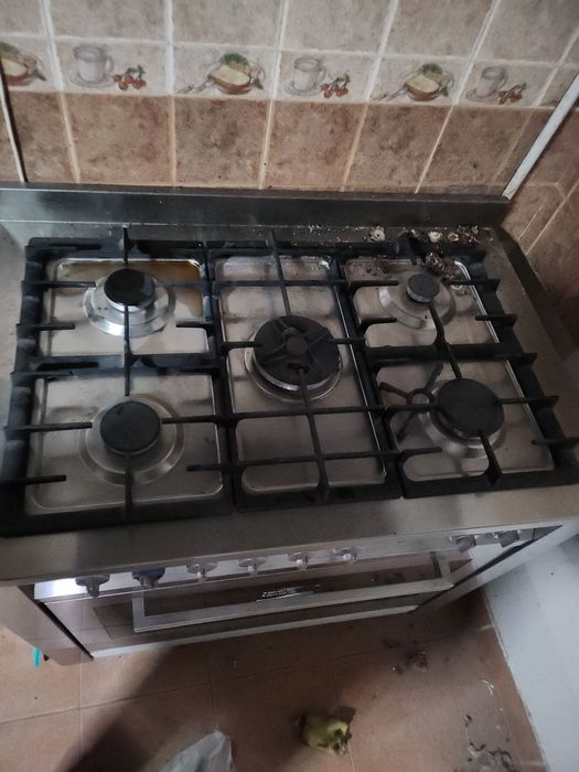 Hotpoint Аристон газплита