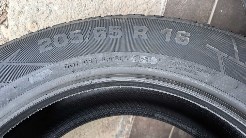 Чисто нови зимни гуми VREDESTEIN WINTRAC 205/65R16 DOT 4125