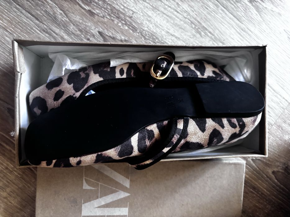 Продам балетки Zara