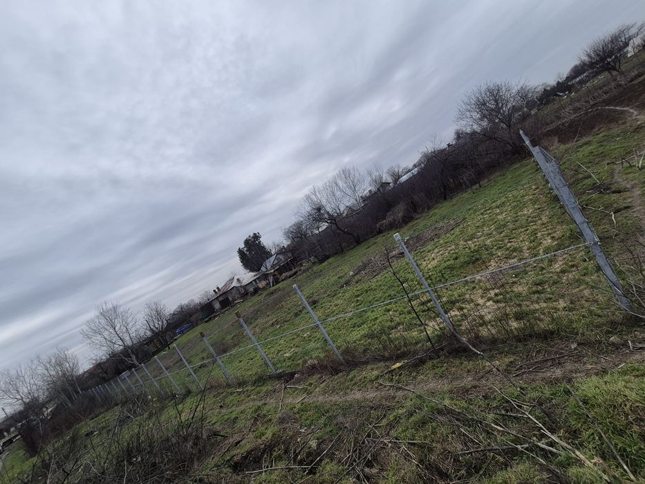 Vand teren la 30 min de București