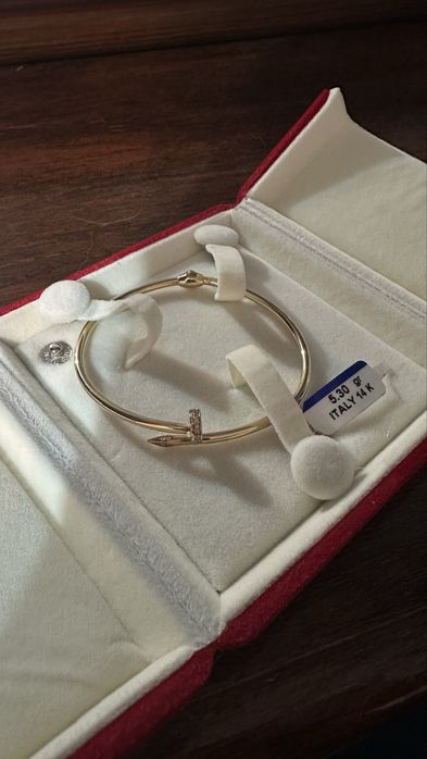 Продам браслет Картье