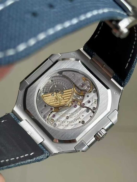 patek philippe cubitus NEW