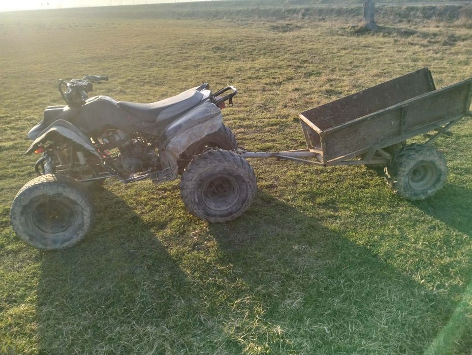 Vând Atv cu tot cu remorca