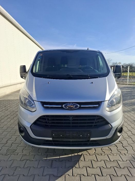 Ford transit custom 2.2  155cp 182000km