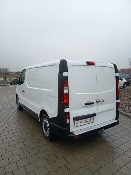 Opel Vivaro 1.6 Нов бус докаран на ход от Холандия