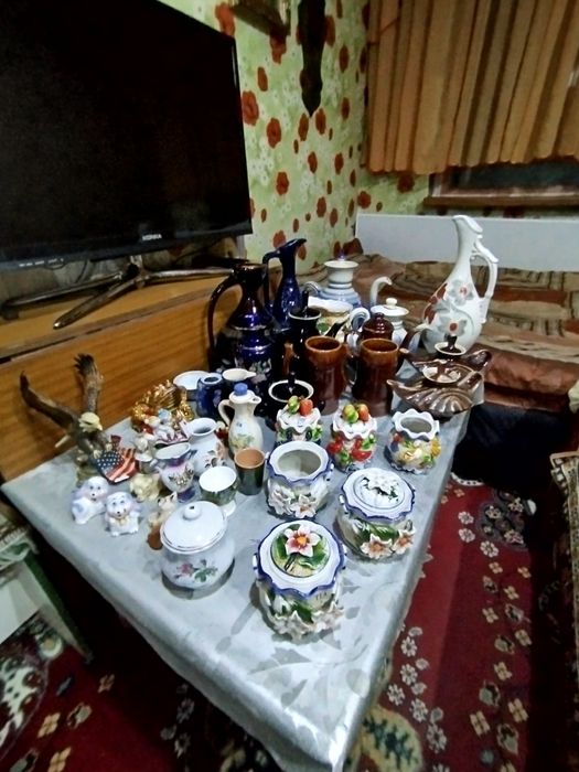 Фарфоровая посуда статуэтки