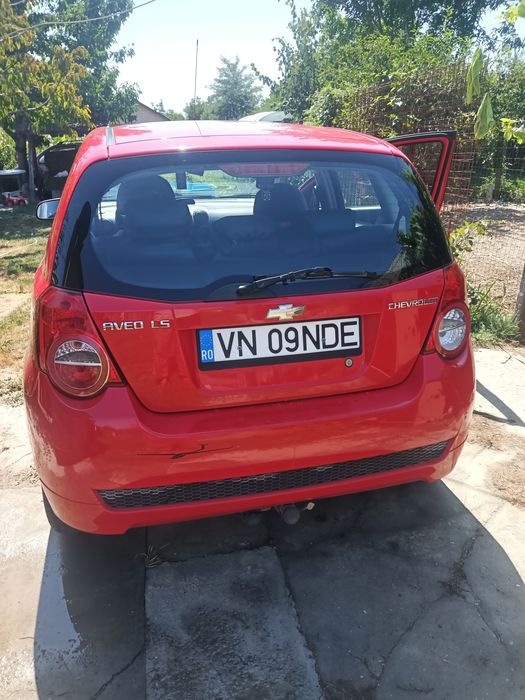 Vând Chevrolet aveo