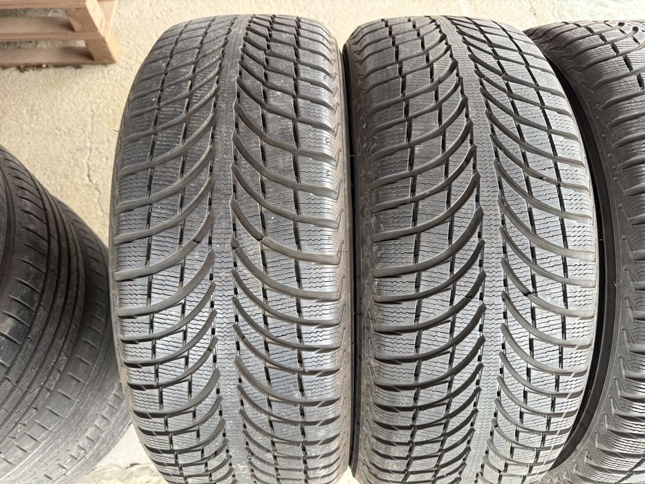 4бр. ОТЛИЧНИ Зимни Гуми С Борд 235/55R/19 **MICHELIN** DOT:0722- 7.0мм.+4.7мм.