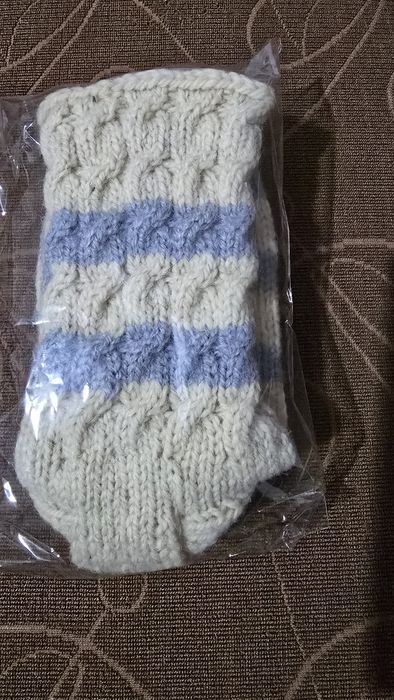 Вълнени чорапи ръчно плетени