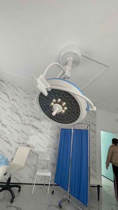 Продам операционную лампу