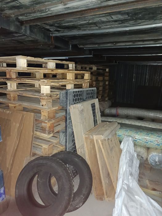 Poddon pallet taxtali
