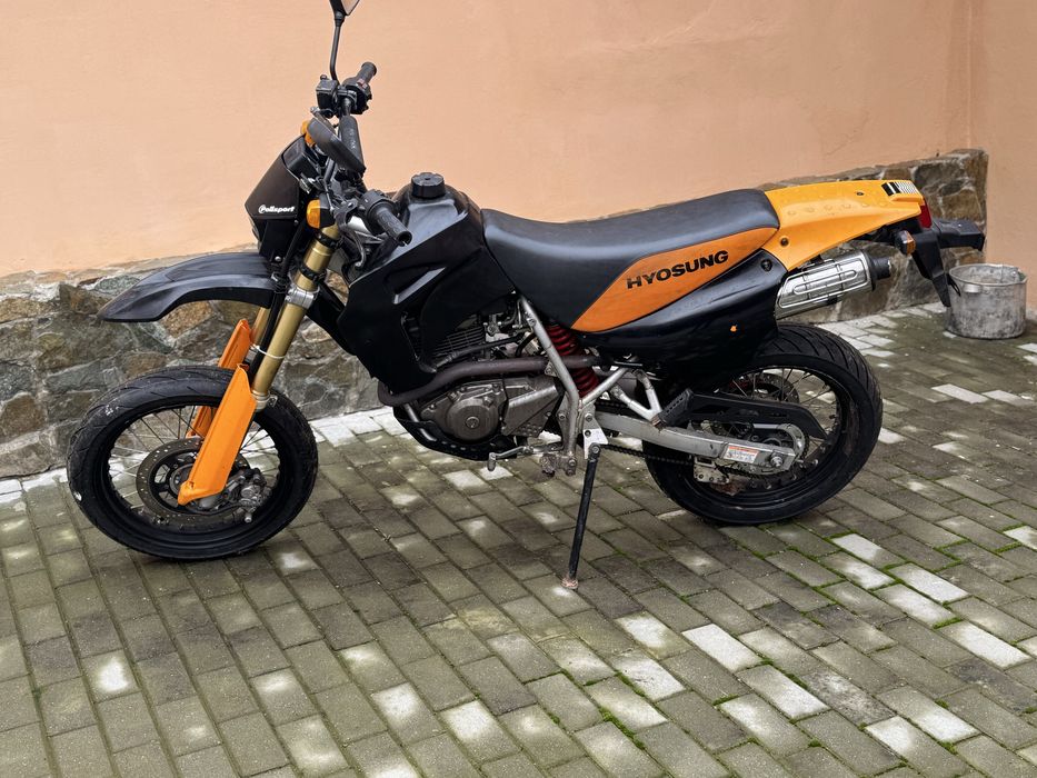Enduro hyosung 125