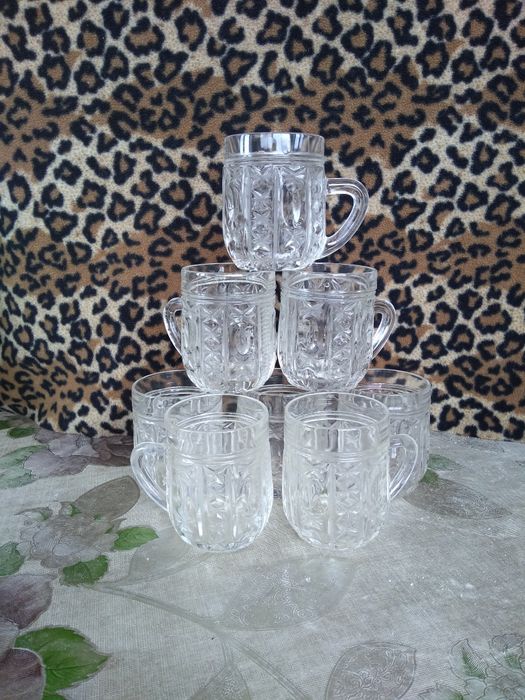 Продам хрустальные бокальчики