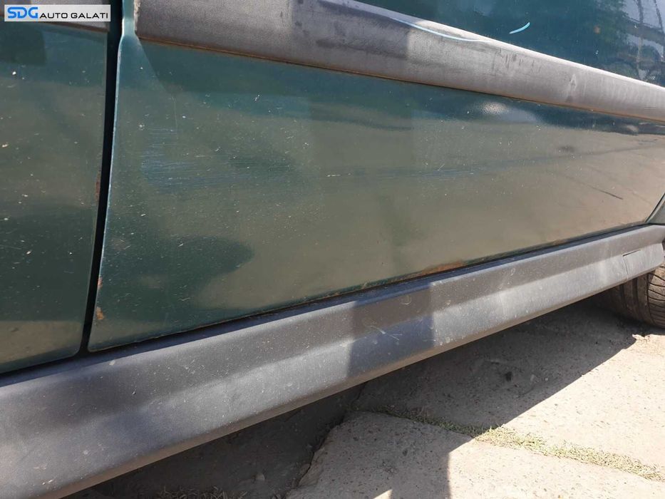 Usa Usi Portiera Portiere Dreapta Fata Dezechipata cu Defect Opel Astra G Break Combi 1998 - 2004 Culoare Z387