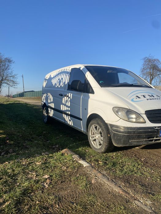 Mercedes Vito.