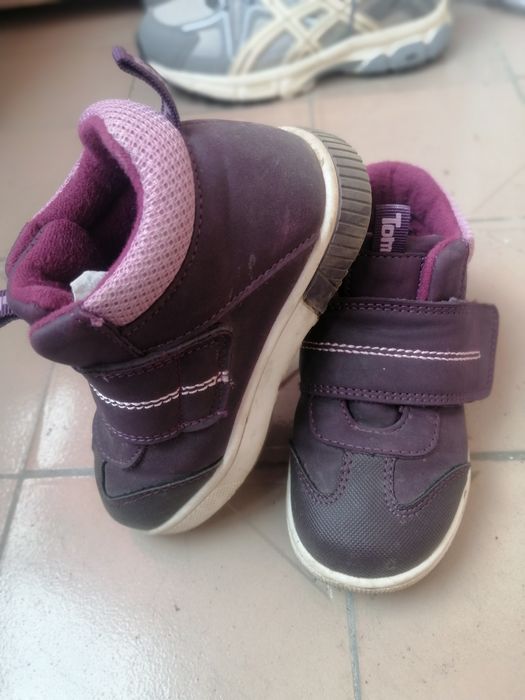 Продам для девочек. Размер 25. Состояние идеальное!