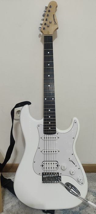 Продам электрогитару + комбо усилитель