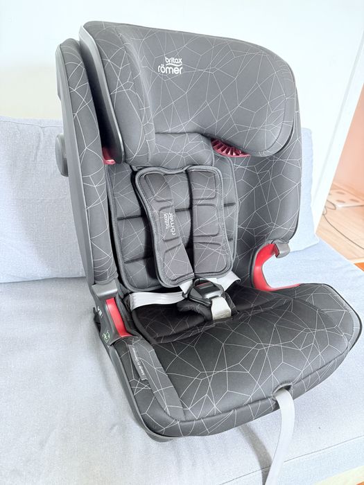Детско столче за кола Britax Römer ADVANSAFIX IV в цвят Crystal Black