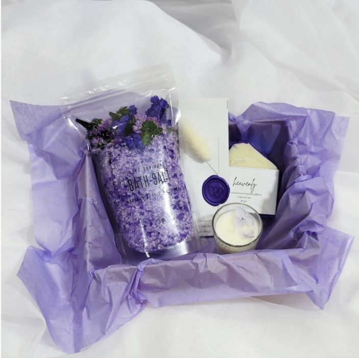 Подарочные наборы на 8-е марта