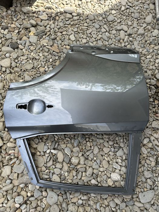 Usa stânga spate nissan qashqai.