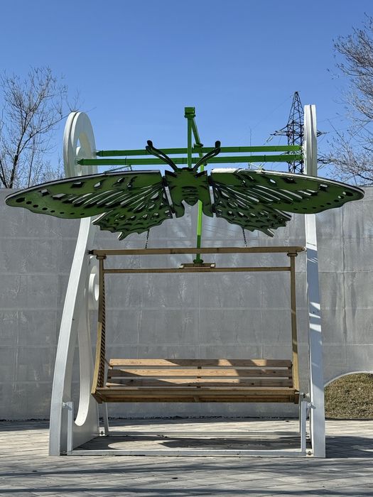 Качелия бабочка.