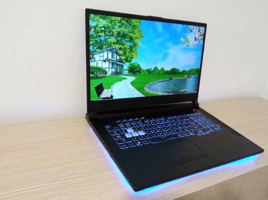 Laptop I7 32GB ram GAMING ULTRA placa video dedicata NVIDIA SSD nvme 2 placi video ecran IPS 15.6 inch ASUS ROG STRIX