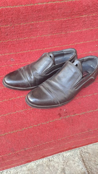 Мужские кожаные туфли