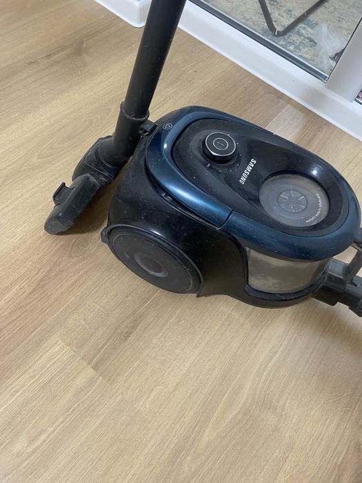 Срочно продам пылесос