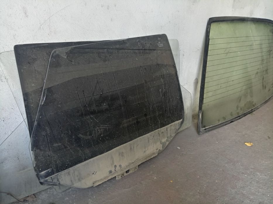 2109/ 2108 orqa va yon oynalari kamplekt sotiladi.