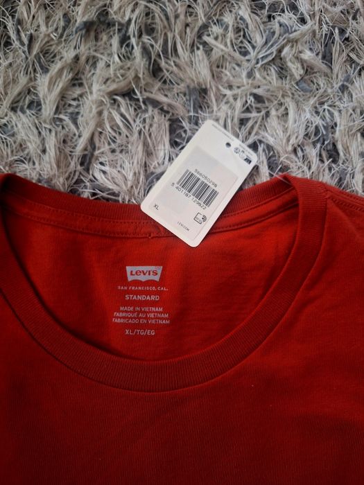 Tricou Levis Nou