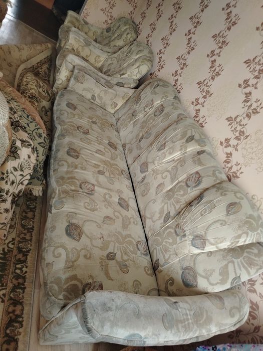 Продам Диван тройка